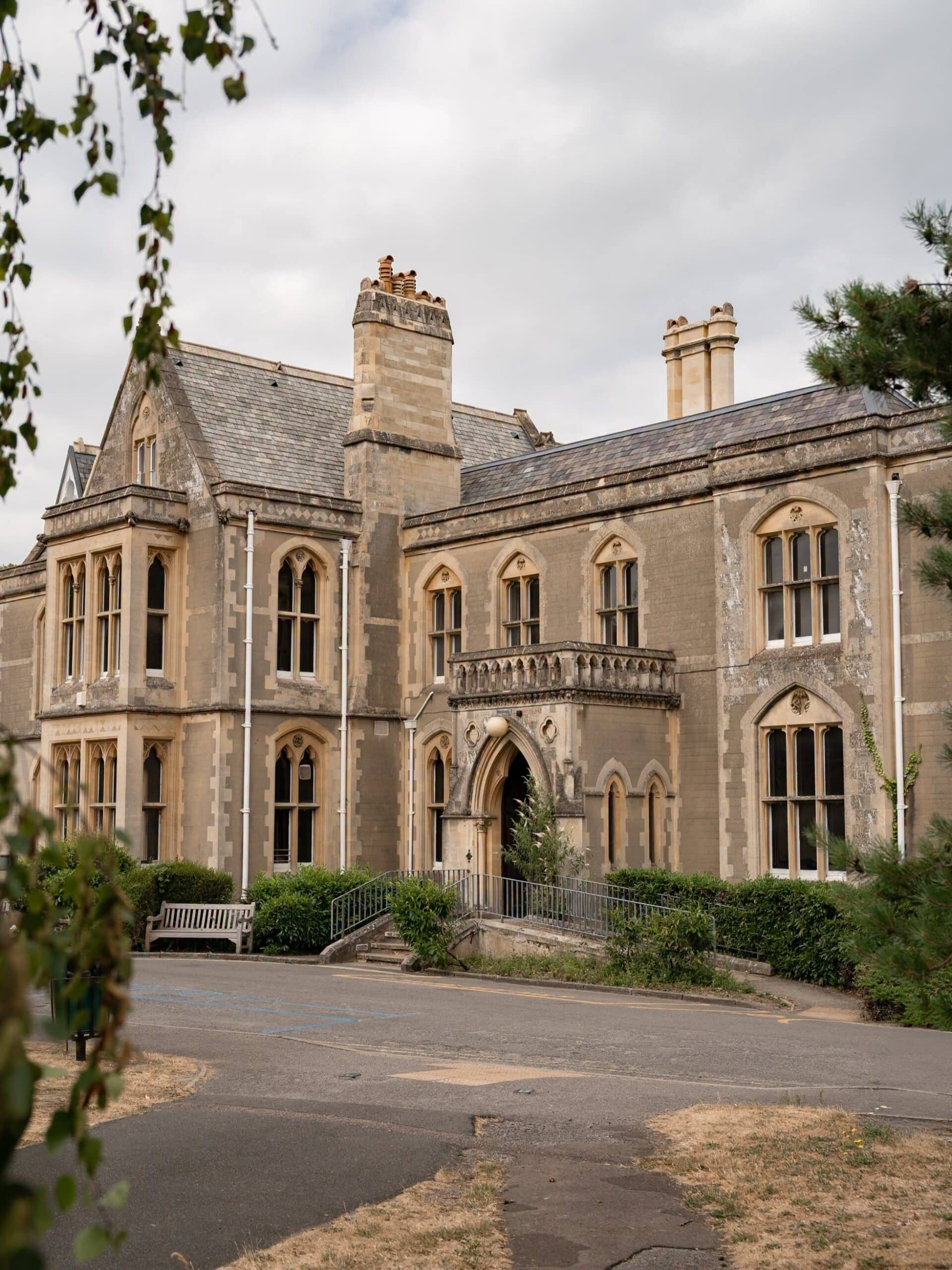 Pippbrook House Halloween entertainment in Dorking, Surrey